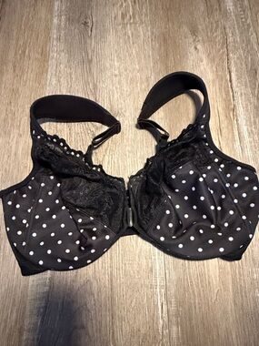 Glamorise Black Bra with White Polka Dots and Lace Trim